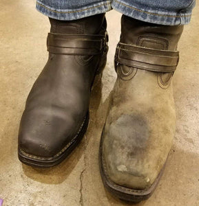 LeatherSeal Leather shoe cleaner Leather Boots cleaner conditioner before and after photo clean boots
